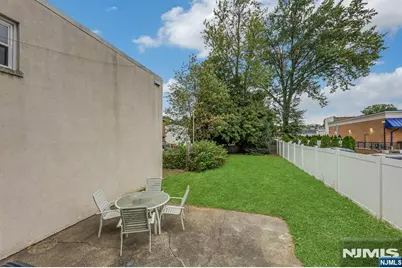 343 Wagaraw Road, Hawthorne, NJ 07506 - Photo 6