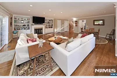 45 Whitney Hill, Park Ridge, NJ 07656 - Photo 10