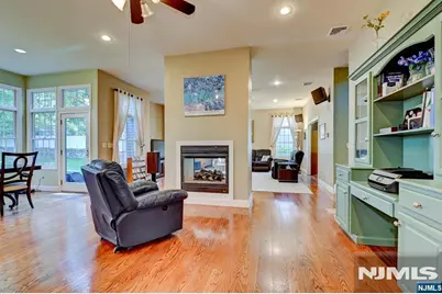46 Seton Hall Drive, Oakland, NJ 07436 - Photo 16