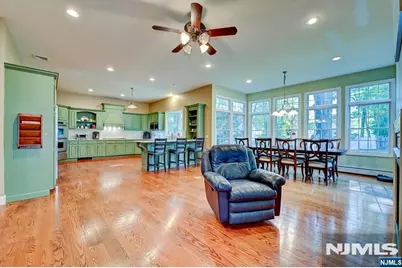 46 Seton Hall Drive, Oakland, NJ 07436 - Photo 14