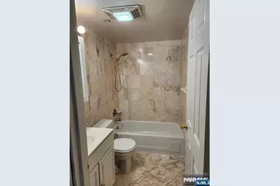 840 River Road 404 #404, Edgewater, NJ 07020 - Photo 4