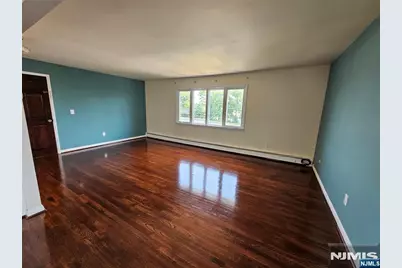 95 Stefanic Avenue, Elmwood Park, NJ 07407 - Photo 6
