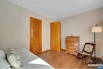 61 Oak Street, Rochelle Park Township, NJ 07662 - Photo 18
