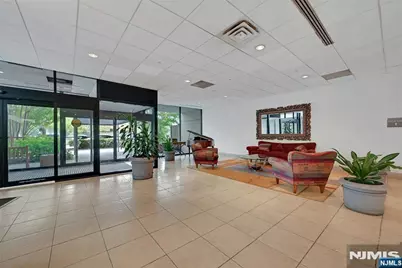 1077 River Road 1009 #1009, Edgewater, NJ 07020 - Photo 2