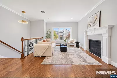 457 Lincoln Avenue 457 #457, Cliffside Park, NJ 07010 - Photo 8