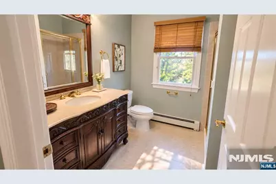 2 Concord, Mahwah, NJ 07430 - Photo 18