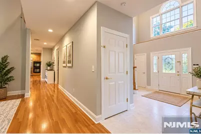 2 Concord, Mahwah, NJ 07430 - Photo 4
