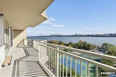 1055 River Road 1006 #1006, Edgewater, NJ 07020 - Photo 1