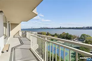 1055 River Road 1006, Edgewater, NJ 07020 - Photo 1