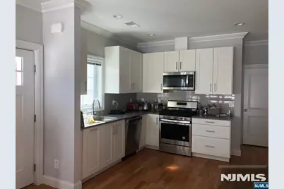 9 Lindley Avenue, Tenafly, NJ 07670 - Photo 4