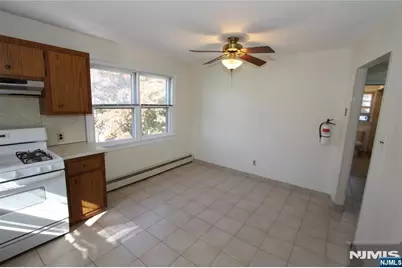 380 Lincoln Avenue, Hawthorne, NJ 07506 - Photo 20