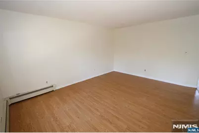380 Lincoln Avenue, Hawthorne, NJ 07506 - Photo 16