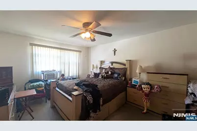 52 1st Street, Lodi, NJ 07644 - Photo 18
