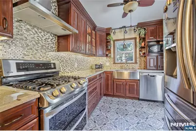 55 Passaic Avenue, Hasbrouck Heights, NJ 07604 - Photo 12