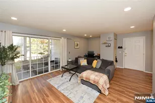 858 Juniper Way, Mahwah, NJ 07430 - Photo 2