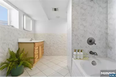 10 Homestead Road, Elmwood Park, NJ 07407 - Photo 26
