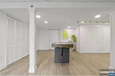 10 Homestead Road, Elmwood Park, NJ 07407 - Photo 32