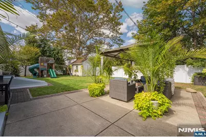 10 Homestead Road, Elmwood Park, NJ 07407 - Photo 36