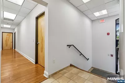 92 Union Avenue, Cresskill, NJ 07626 - Photo 2