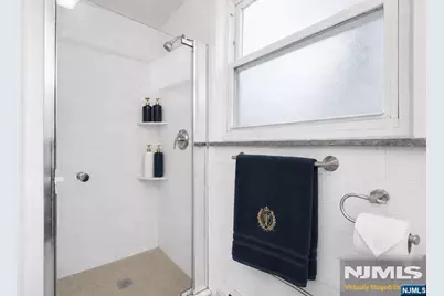 558 Broad Avenue, Leonia, NJ 07605 - Photo 16