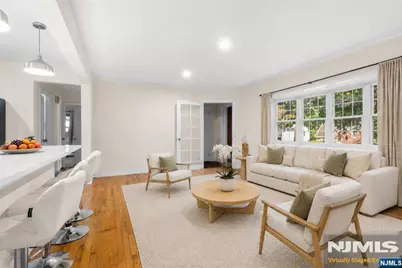 558 Broad Avenue, Leonia, NJ 07605 - Photo 4