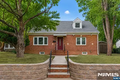 558 Broad Avenue, Leonia, NJ 07605 - Photo 24