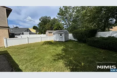 70 Hahn Avenue, Rochelle Park Township, NJ 07662 - Photo 2