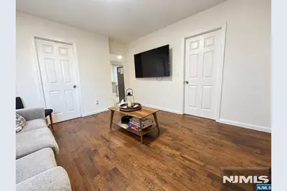 294 N Park Street 2 #2, East Orange, NJ 07017 - Photo 4