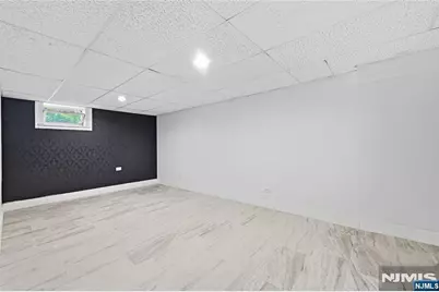 251 W Midland Avenue, Paramus, NJ 07652 - Photo 30