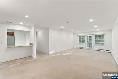 20 Blanche Avenue E204 #E204, Harrington Park, NJ 07640 - Photo 12