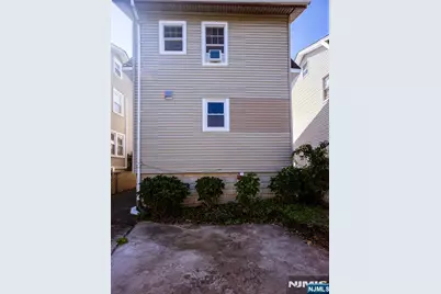 475 Nelson Avenue, Cliffside Park, NJ 07010 - Photo 18