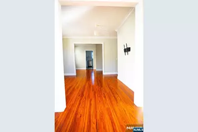 475 Nelson Avenue, Cliffside Park, NJ 07010 - Photo 10