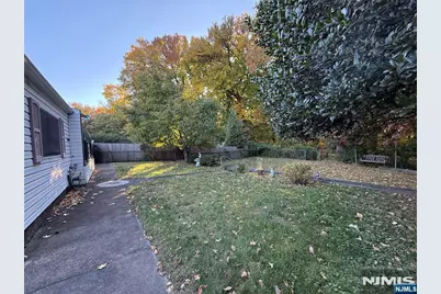 198 Howard Avenue, Rochelle Park Township, NJ 07662 - Photo 14