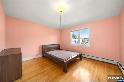 767 W End Avenue, Cliffside Park, NJ 07010 - Photo 20