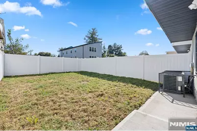 394 9th Street, Newark, NJ 07103 - Photo 24