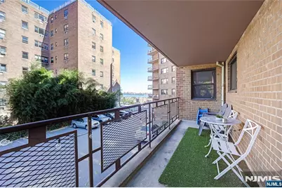 8800 Boulevard East 2M #2M, North Bergen, NJ 07047 - Photo 20