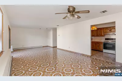 55 Grant Street, Elmwood Park, NJ 07407 - Photo 36