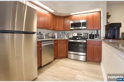 403 River Renaissance A03 #A03, East Rutherford, NJ 07073 - Photo 4