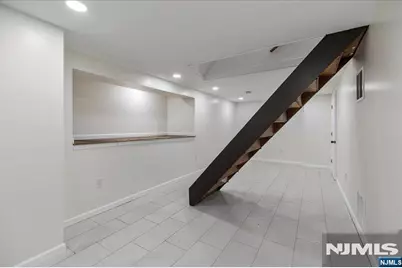 210 Lincoln Avenue, Elmwood Park, NJ 07407 - Photo 20