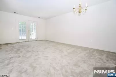 121 Courter Road 062 #062, Franklin Lakes, NJ 07417 - Photo 4