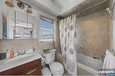 409 12th Street, Union City, NJ 07087 - Photo 16