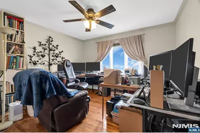 23 Schlosser Drive, Rochelle Park Township, NJ 07662 - Photo 18