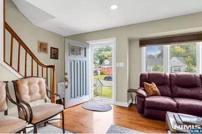 23 Schlosser Drive, Rochelle Park Township, NJ 07662 - Photo 4