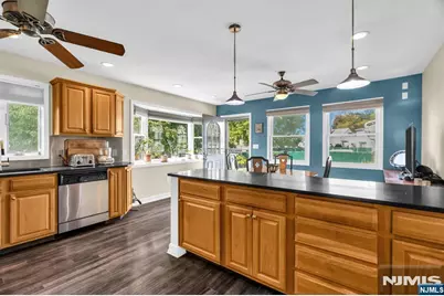 23 Schlosser Drive, Rochelle Park Township, NJ 07662 - Photo 14