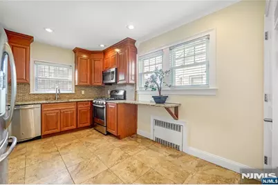 466 Beardsley Avenue, Bloomfield, NJ 07003 - Photo 12
