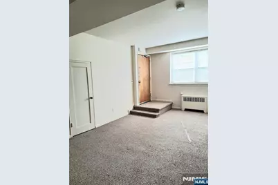 90 Hastings Avenue A #A, Rutherford, NJ 07070 - Photo 6