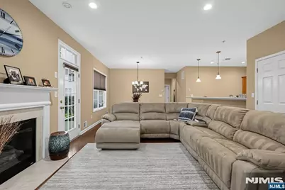 166 Brittany Court, Clifton, NJ 07013 - Photo 22