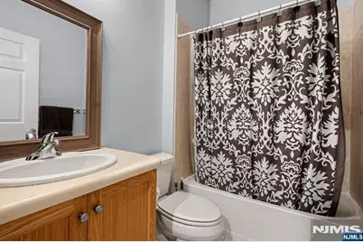 166 Brittany Court, Clifton, NJ 07013 - Photo 8