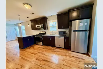 216 Hamilton Street 2 #2, Harrison, NJ 07029 - Photo 8