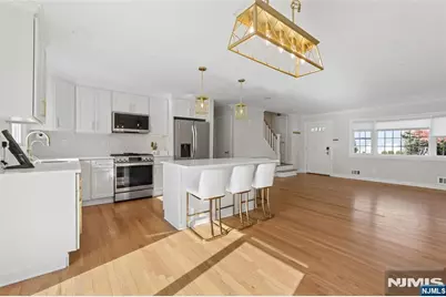 301 Saint Nicholas Avenue, Hillsdale, NJ 07642 - Photo 10